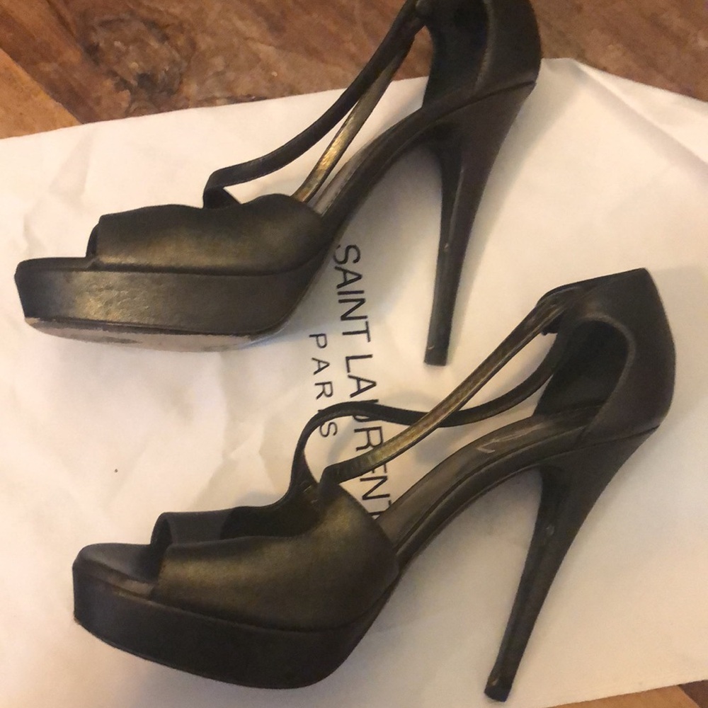 Yves Saint Laurent Black Leather T-Strap Stiletto Sandals - Picture 8 of 8